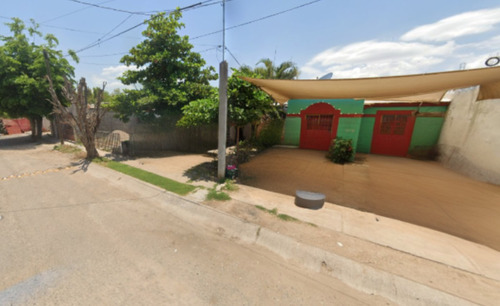 Casa En Venta, Recuperación Bancaria, Col. Alameda, Los Mochis, Sinaloa. Laab2
