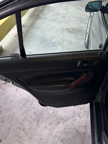 Volkswagen Bora 1.8 T Highline