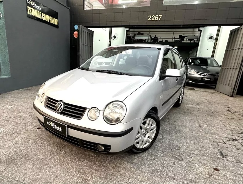 Volkswagen Polo Sedan mi