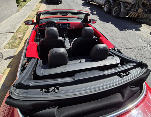 Volkvagen Beetle Convertible
