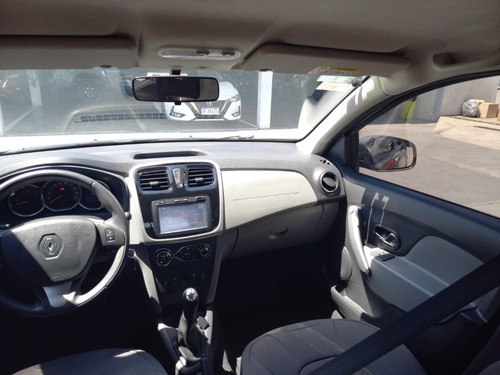Imagen 13 de 15 de Renault Logan Privilege
