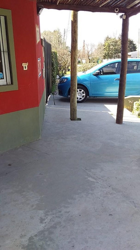 Imagen 10 de 12 de Venta Casa Y Local Totalmente Equipado. En Manzanares Pilar