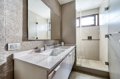 Excelente Duplex Con Quincho En Azotea, Dehesa Cen...