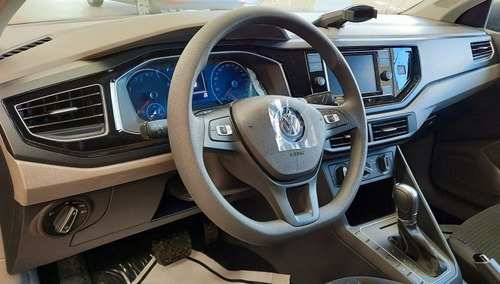 Volkswagen Polo 1.6 Comfortline Automatico 2022
