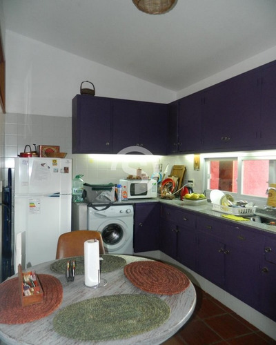 Casa En Alquiler- Ref: 23