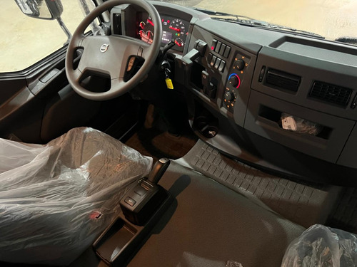 Volvo Vm290 Lx Leito Automatico Guindaste Palfinger Md480