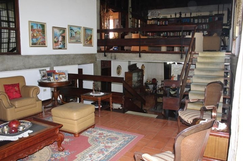 Imagen 2 de 10 de Casa En Venta Urb. Prados Del Este # 22-15126