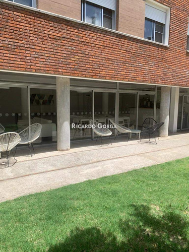 Apto En Venta Con Renta Nostrum Prado De 2 Dormitorios Con Parrillero Y Cochera