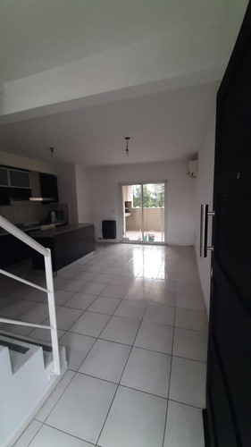 Departamento En Venta - 2 Dormitorios 1 Baño - 70 Mts2 - Nordelta, Tigre