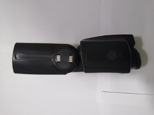 Flash Yongnuo Yn560 Universal Para Canon Nikon