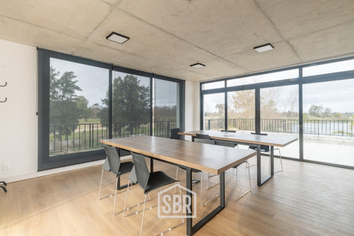 Venta Casa 3 Dormitorios Con Jardín En Parque Miramar
