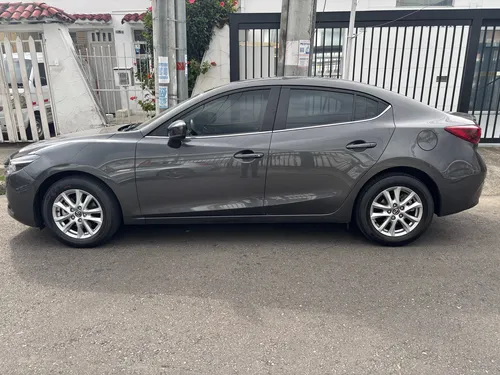 Mazda 3 2.0 Touring At