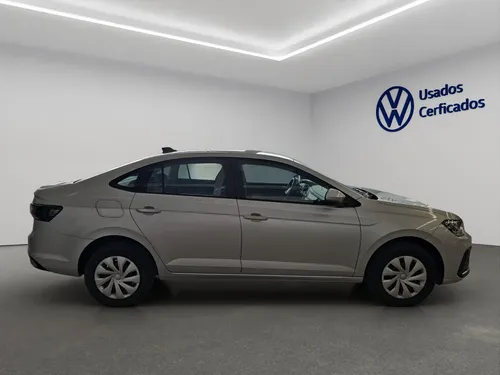 Volkswagen Virtus TRENDLINE L4 1.6L 110HP STD