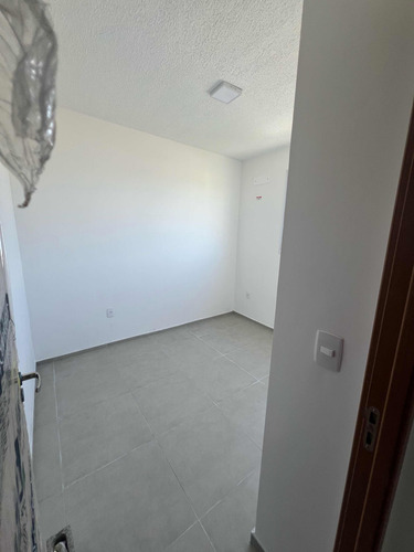 Apartamento Novíssimo, Com Área Privativa Em Parnamirim/rn