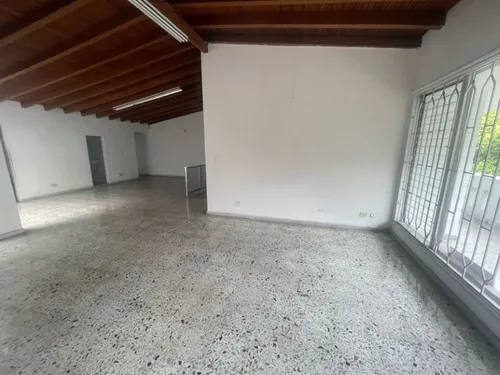 Local En Arriendo Ubicado En Medellín Sector Laureles (27401).