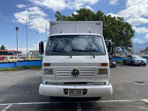 Imagen 3 de 25 de Volkswagen Worker 6110 2006