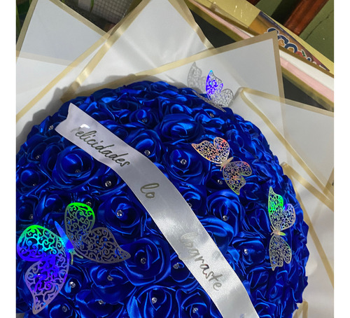 Ramo De 100 Rosas Eternas Regalo De Graduación Personalizado