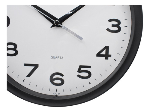 Reloj De Pared Analógico Casio Iq-151-1df Elegante Y Moderno Negro Blanco