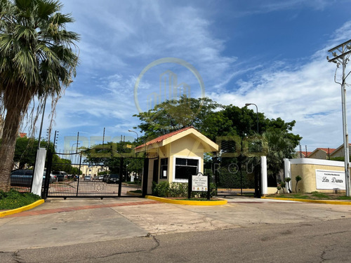 Cv-1597 Zona Norte Townhouse Villa Las Dunas Avenida Milagro Norte