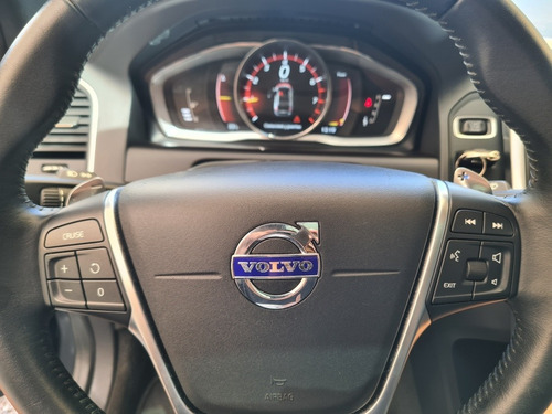 Volvo XC60 2.5 T5 Momentum