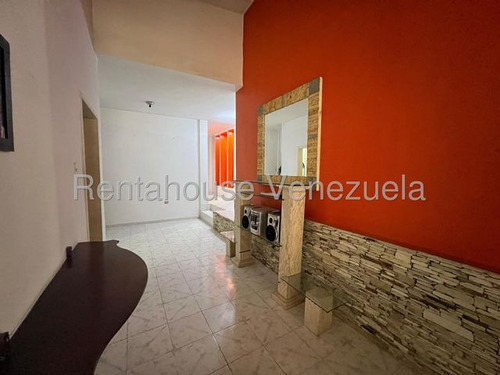 Casa En Venta Piñonal Maracay 25-17208 Apd
