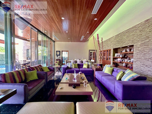 Venta De Casa En El Fracc. Parque, Sumiya, Jiutepec, Morelosclave 5213