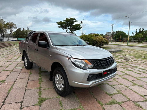 Imagen 2 de 17 de Mitsubishi L200 2.4 Cab Dob 4x4 2abag Abs Espejos Pr.caja