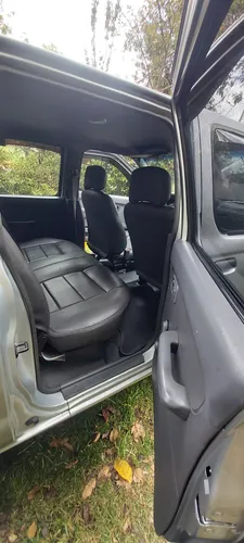 Nissan Frontier 2.5 Std D22 4x2