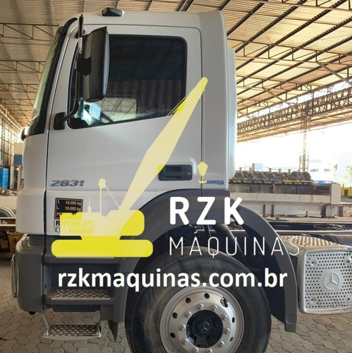 Imagem 9 de 15 de Caminhão Truck Mb 2831 Axor 6x4 - 2011/12