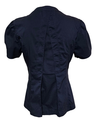 Camisa Con Shabot Y Detalle En La Zona De La Espalda