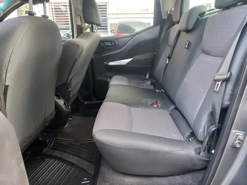 Nissan NP300 Frontier 2.5 Cd 4X4 Se Mt 4P