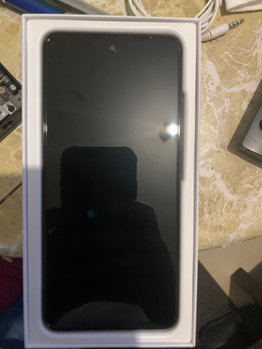 Oppo A40 De 256 Gb, 4 Gb Chocolate (Usado)