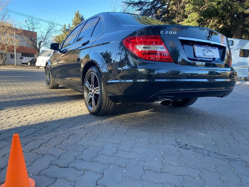 Imagen 6 de 10 de Mercedes-benz Clase C 2014 1.8 C200 City Edition B.eff At