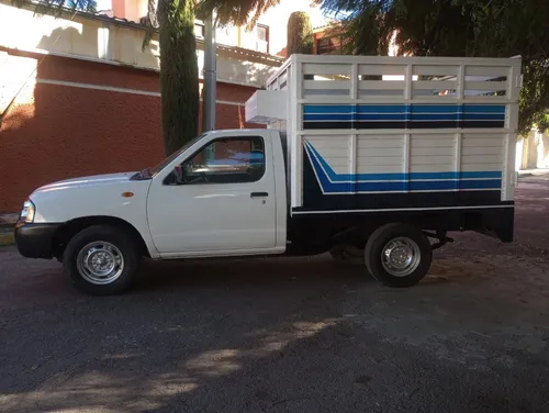 Nissan NP300 2.4 Chasis Dh Mt