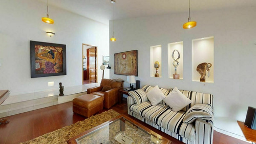 Espectacular Casa A La Venta En Cond. En La Herradura!!