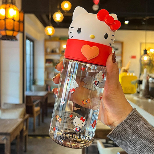 Botella De Agua Portátil 500ml Sanrio Personajes Color Hello Kitty
