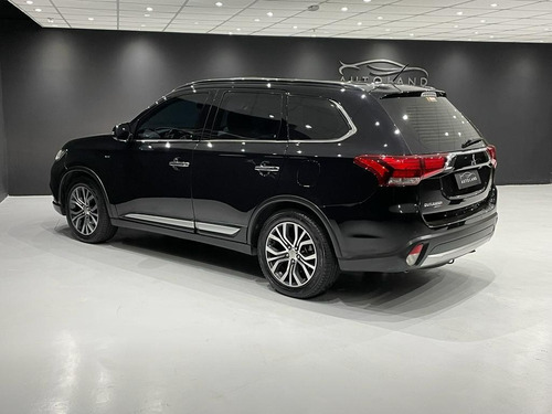 Imagem 10 de 15 de Mitsubishi Outlander 3.0 Gt Full Techonology 4x4 V6 24v Gaso