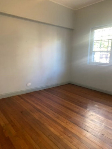 Amplio Departamento 95 M2 En Barrio Lastarria