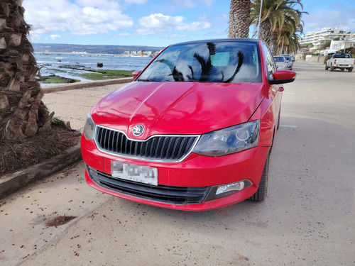 Vendo Mi Skoda Fabia Turbo Automático ¡vehículo De Asegur