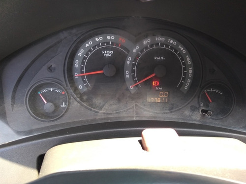 Imagem 10 de 11 de Chevrolet Celta 2009 1.0 Life Flex Power 3p 77 Hp