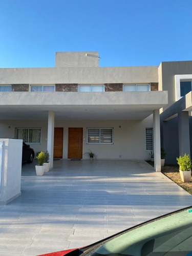 Imagen 11 de 11 de Duplex Categoria Chacras Del Norte - 180 Metros