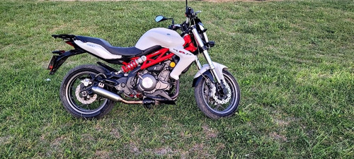 Imagen 6 de 7 de Benelli Tnt