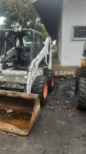 Imagem 2 de 8 de Bob Cat S185