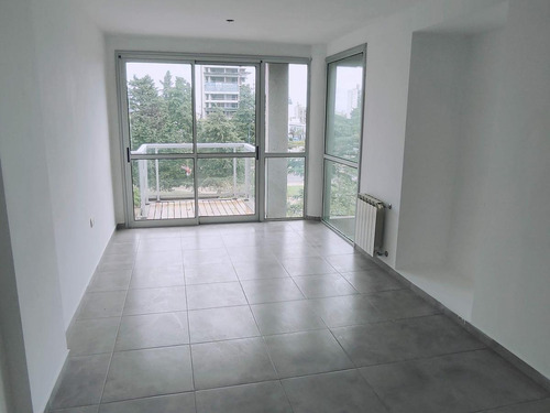 Imagen 2 de 17 de Venta Departamento 2 Dormitorios Frente A Plaza Olazabal - 7 Y 38 - La Plata