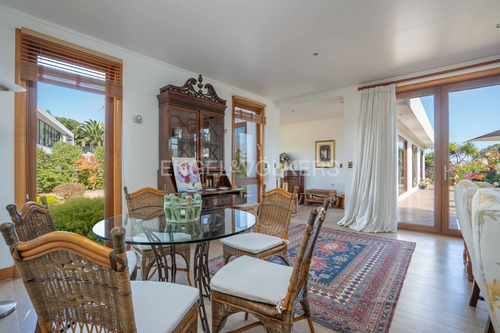Venta Preciosa Casa Muy Bien Ubicada En Marbella