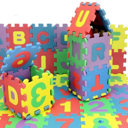 Imagem 4 de 7 de Tapete Eva Infantil Encaixe Letras E Numeros 72 Peças 9x9cm