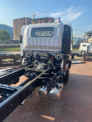 Imagen 7 de 16 de Chevrolet Nrr Diesel 2023