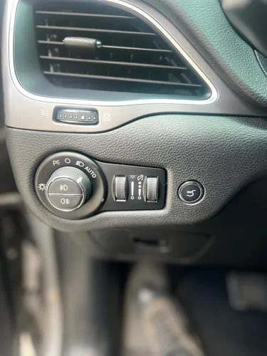 Jeep Longitud Modelo 2020