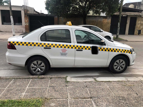 Volkswagen Voyage 1.6 Trenline 101cv 2016