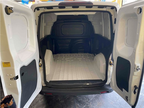 Imagem 13 de 14 de Fiat Fiorino 1.4 Mpi Furgão 8v Flex 2p Manual